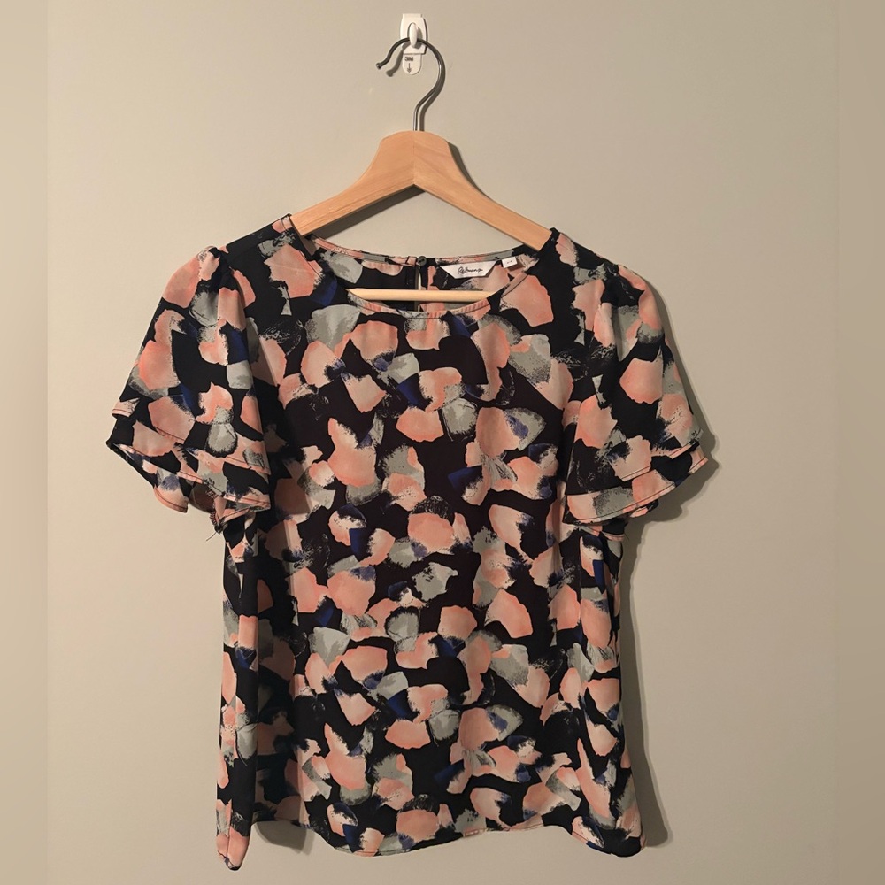 Reitmans abstract print flutter sleeve top